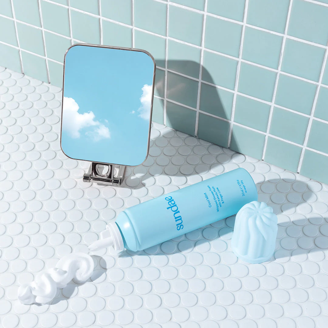 Cool Mint Foaming Body Wash - Image 4