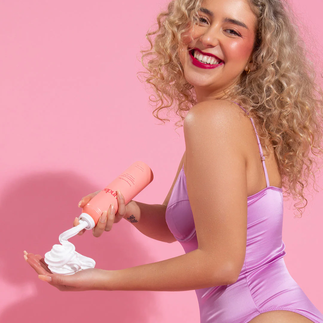 Pomegranate Fizz Foaming Body Wash - Image 3